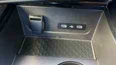 Renault Austral E-Tech FHEV Iconic Esprit Alpine 5dr Auto 4C Hybrid Estate